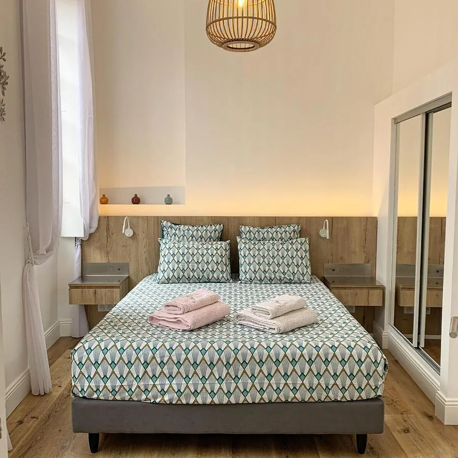 Appartement D'Exception Au Pied De La Cathedrale Albi 0*,  Francia